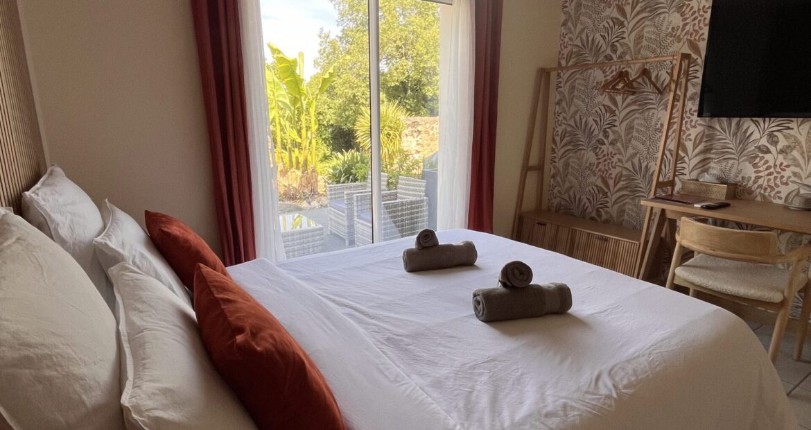 E597BCBE-76C2-4DDC-939B-0E0BB315AFAB